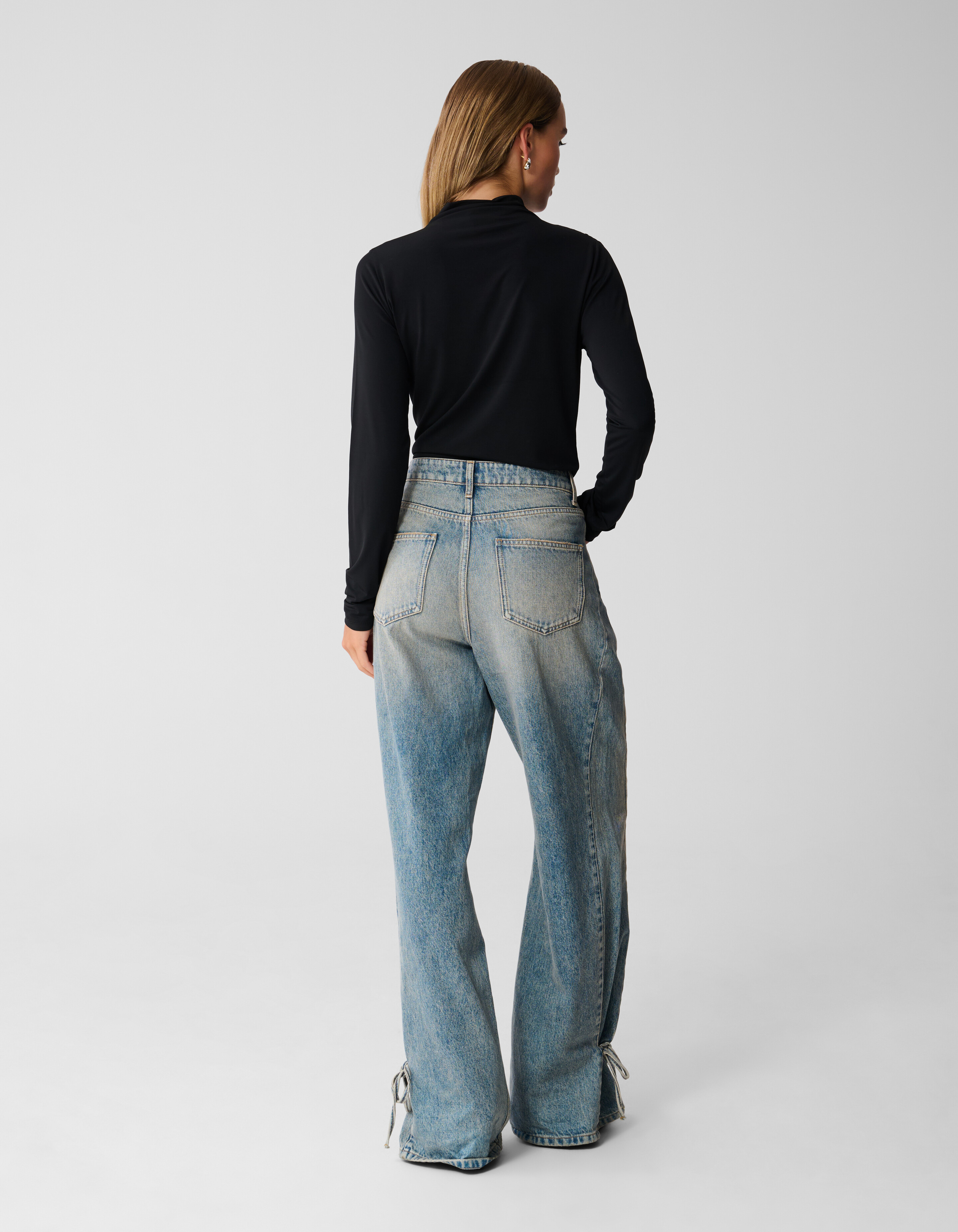 Cut Out Top Zwart SHOEBY WOMEN