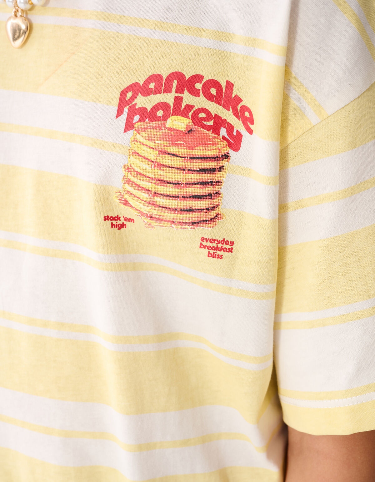 Pancake Bakery Artwork T-shirt Lichtgeel SHOEBY GIRLS