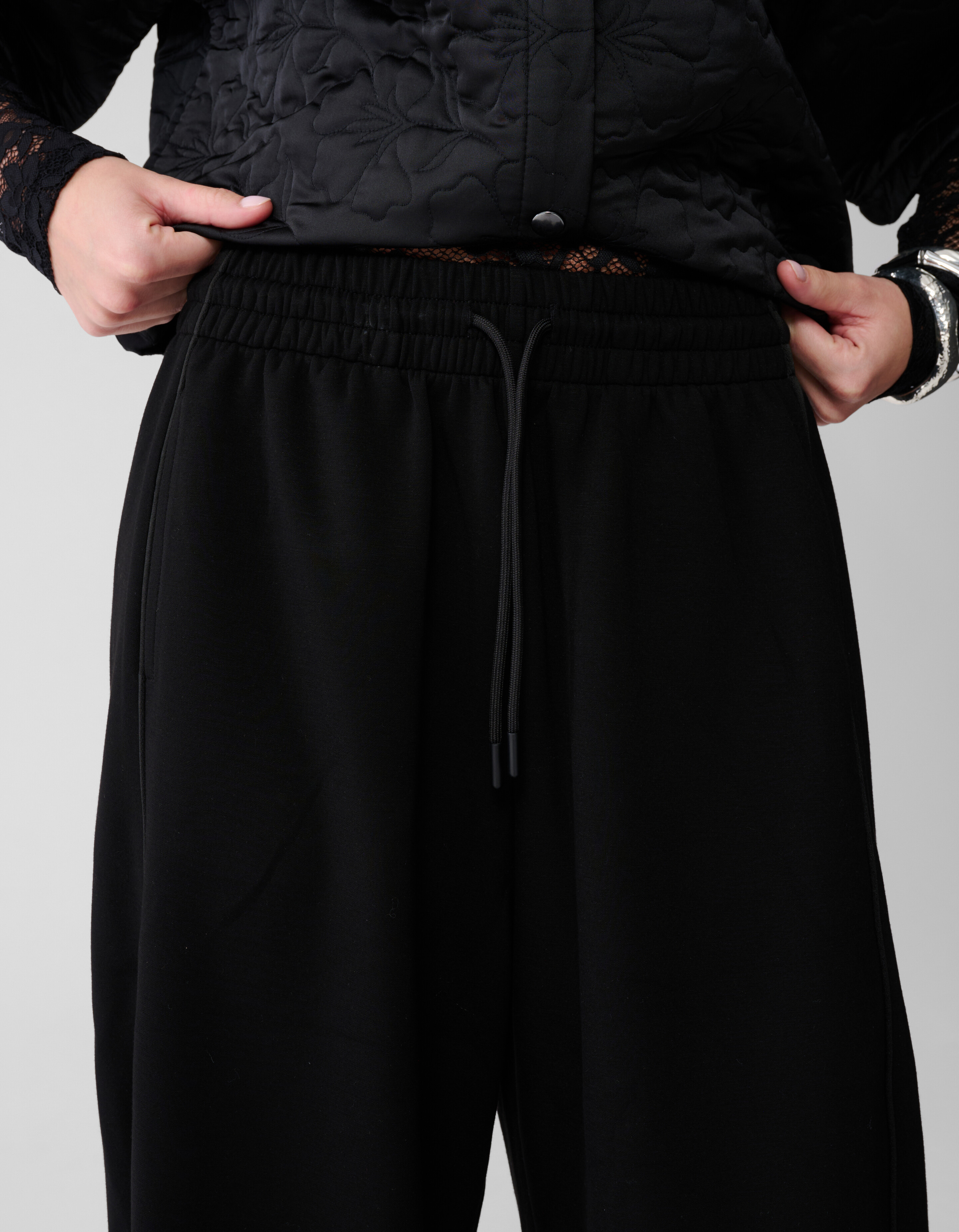 Barrel Fit Jogger Broek Zwart SHOEBY WOMEN