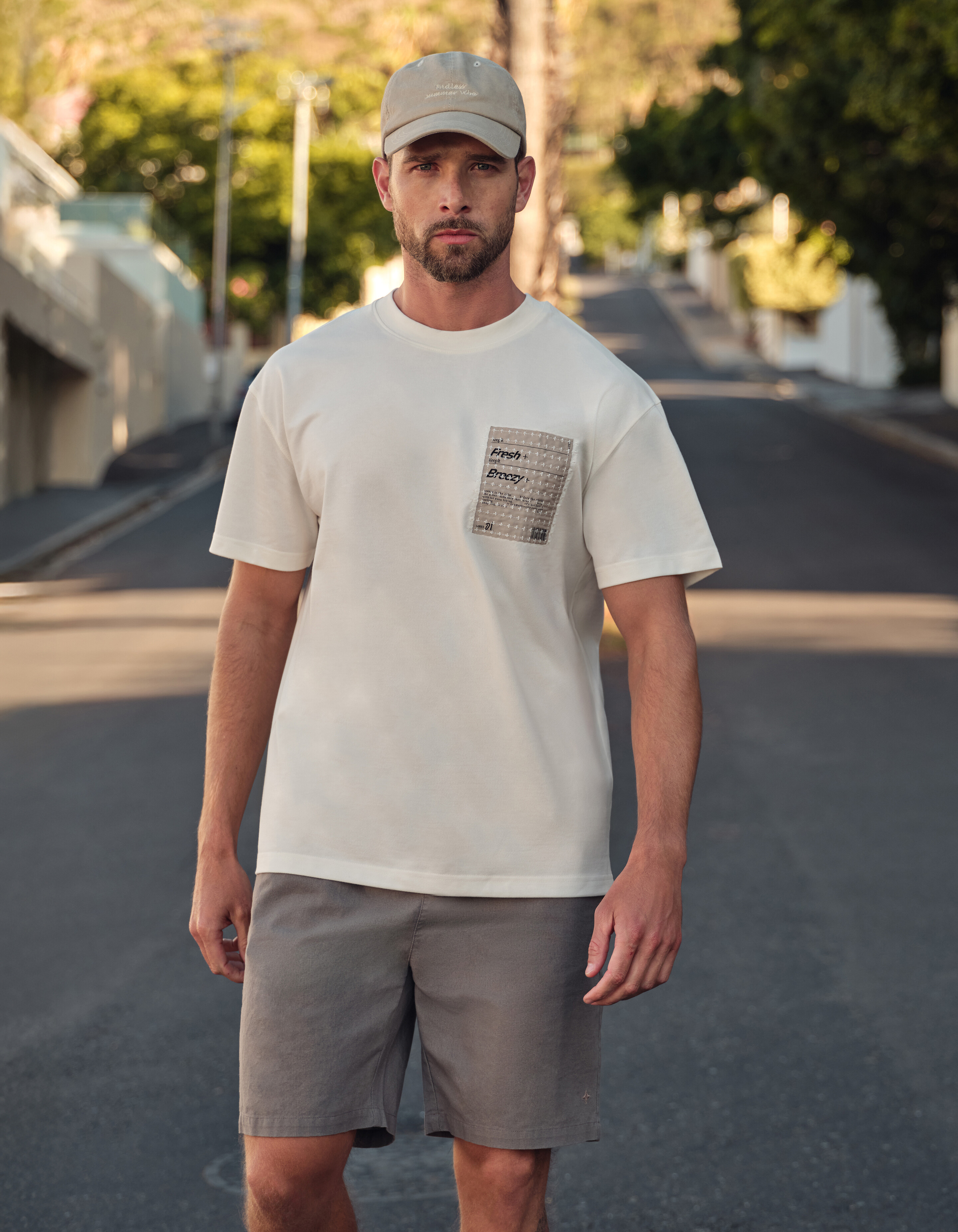Stitched Artwork T-shirt Gebroken Wit SHOEBY MEN