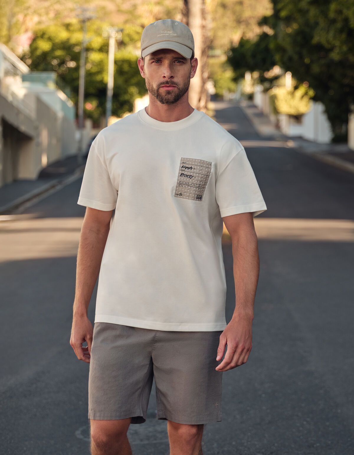 Stitched Artwork T-shirt Gebroken Wit SHOEBY MEN