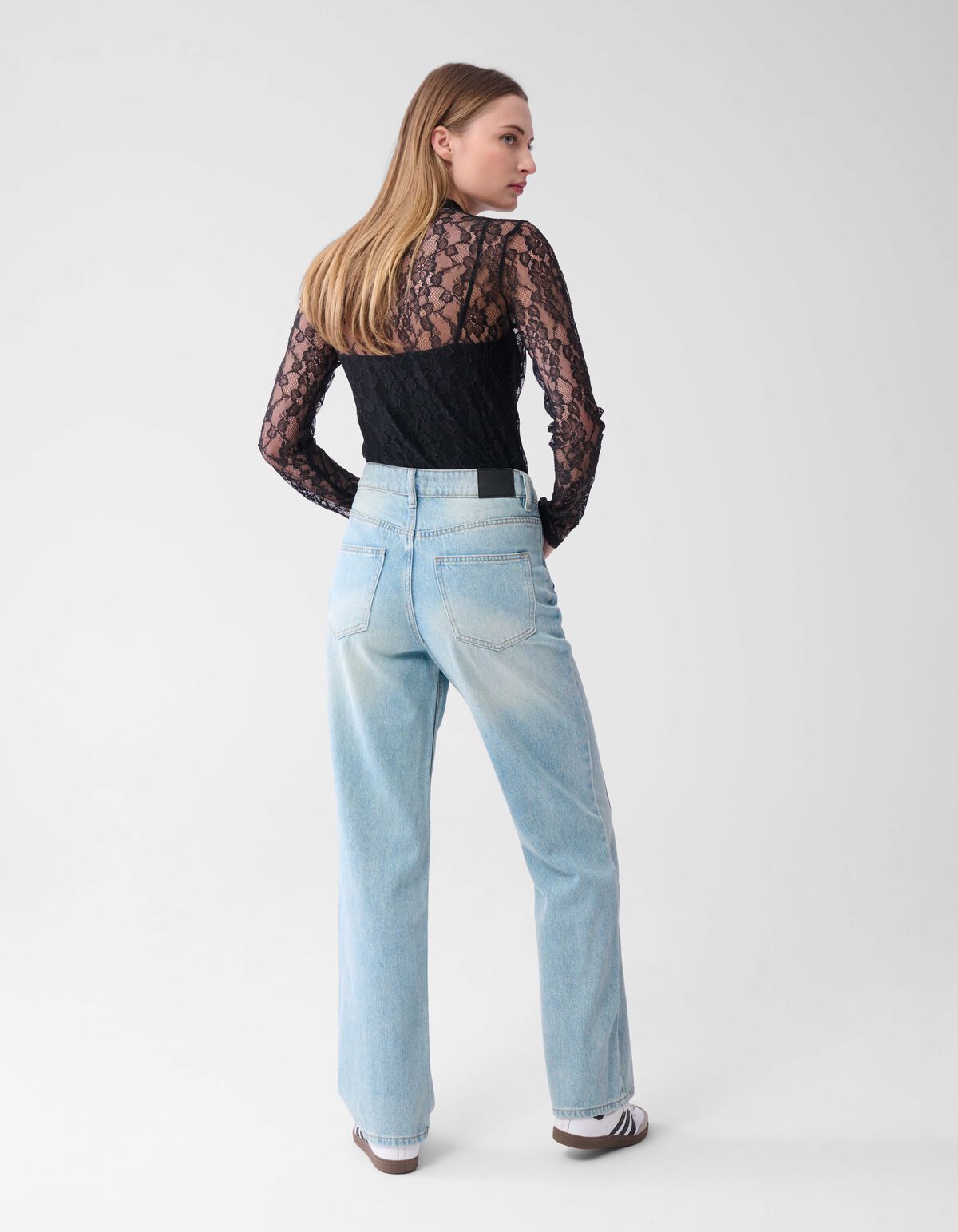 Wavy Straight Fit Jeans Bleached SHOEBY WOMEN