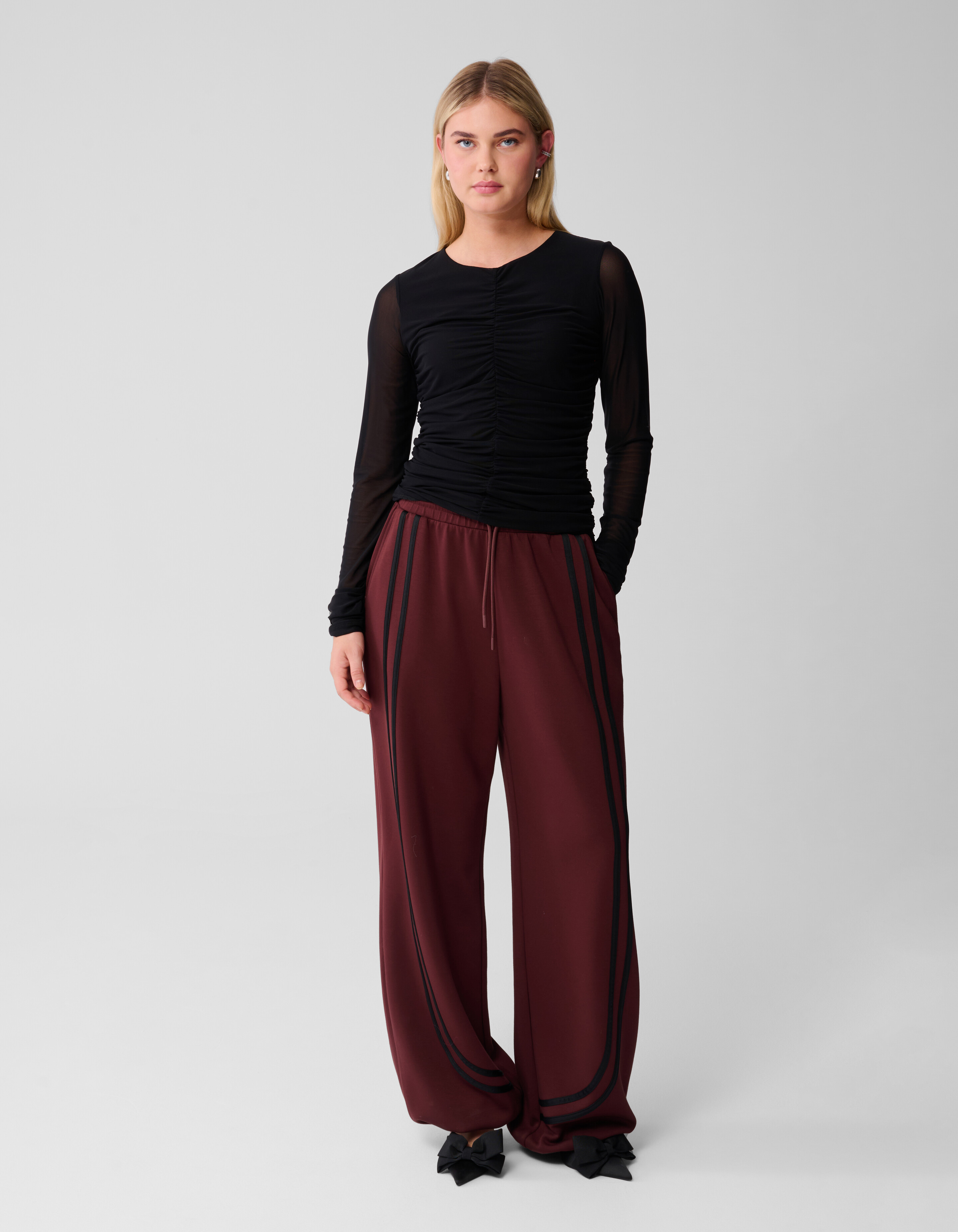 Sheering Mesh Top Zwart SHOEBY WOMEN