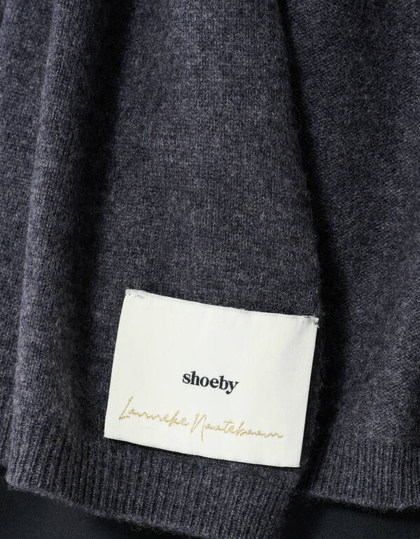 Gebreide Sjaal Donkergrijs By Lonneke SHOEBY ACCESSOIRES