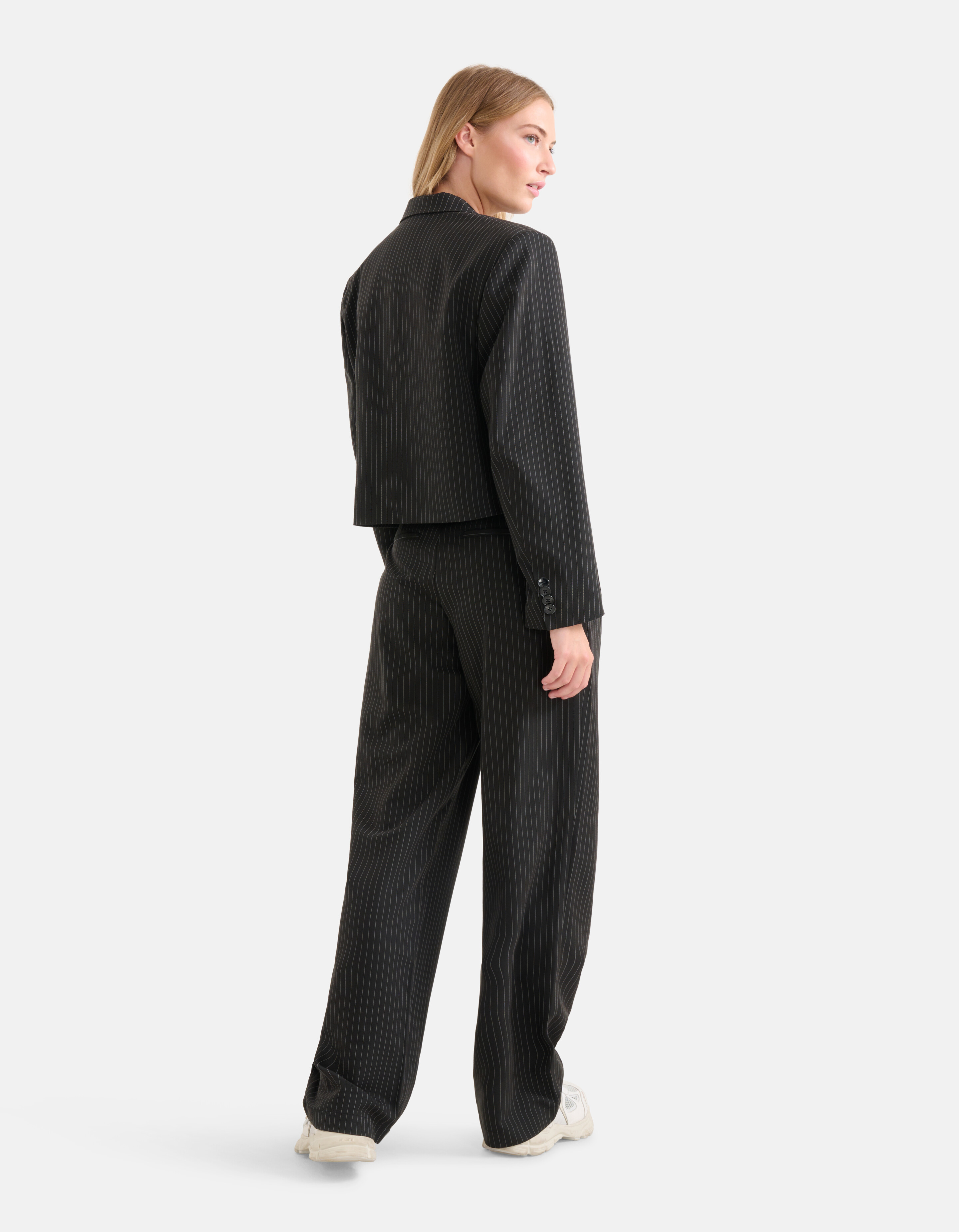 Pinstripe Cropped Blazer Zwart SHOEBY WOMEN