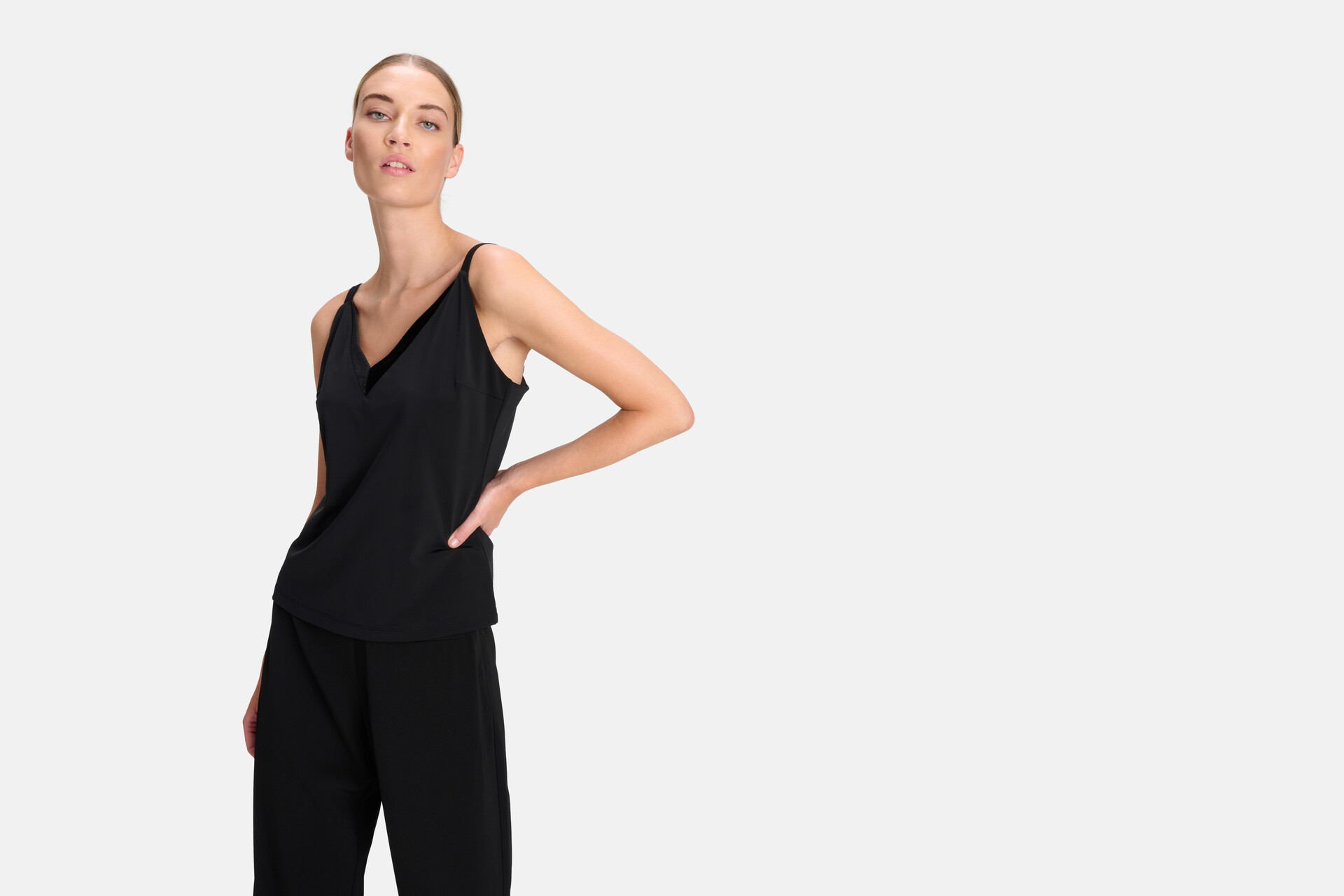 Velvet Travel Top Zwart SHOEBY WOMEN