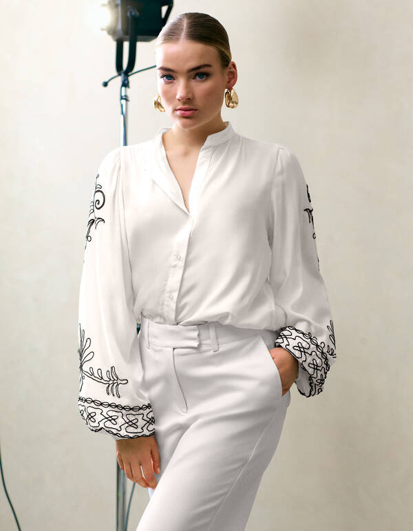 Cord Embroidery Blouse Gebroken Wit By Fred SHOEBY WOMEN