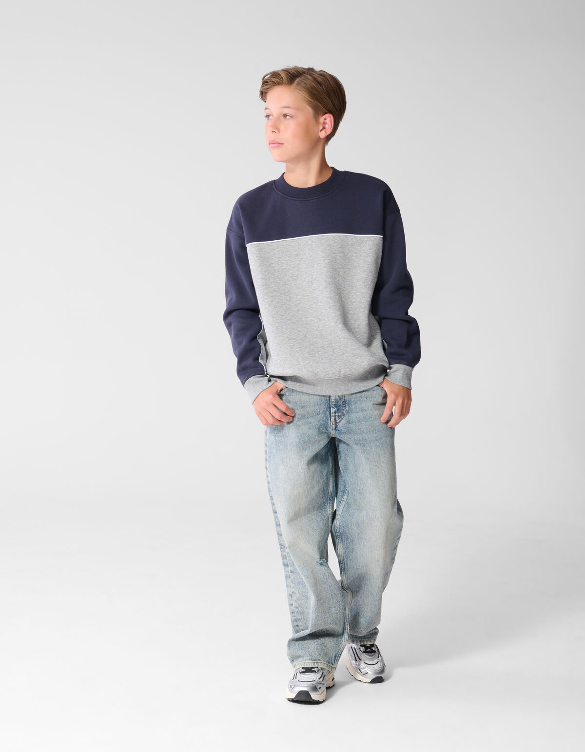 Oversized Piping Sweater Grijs/Donkerblauw SHOEBY BOYS