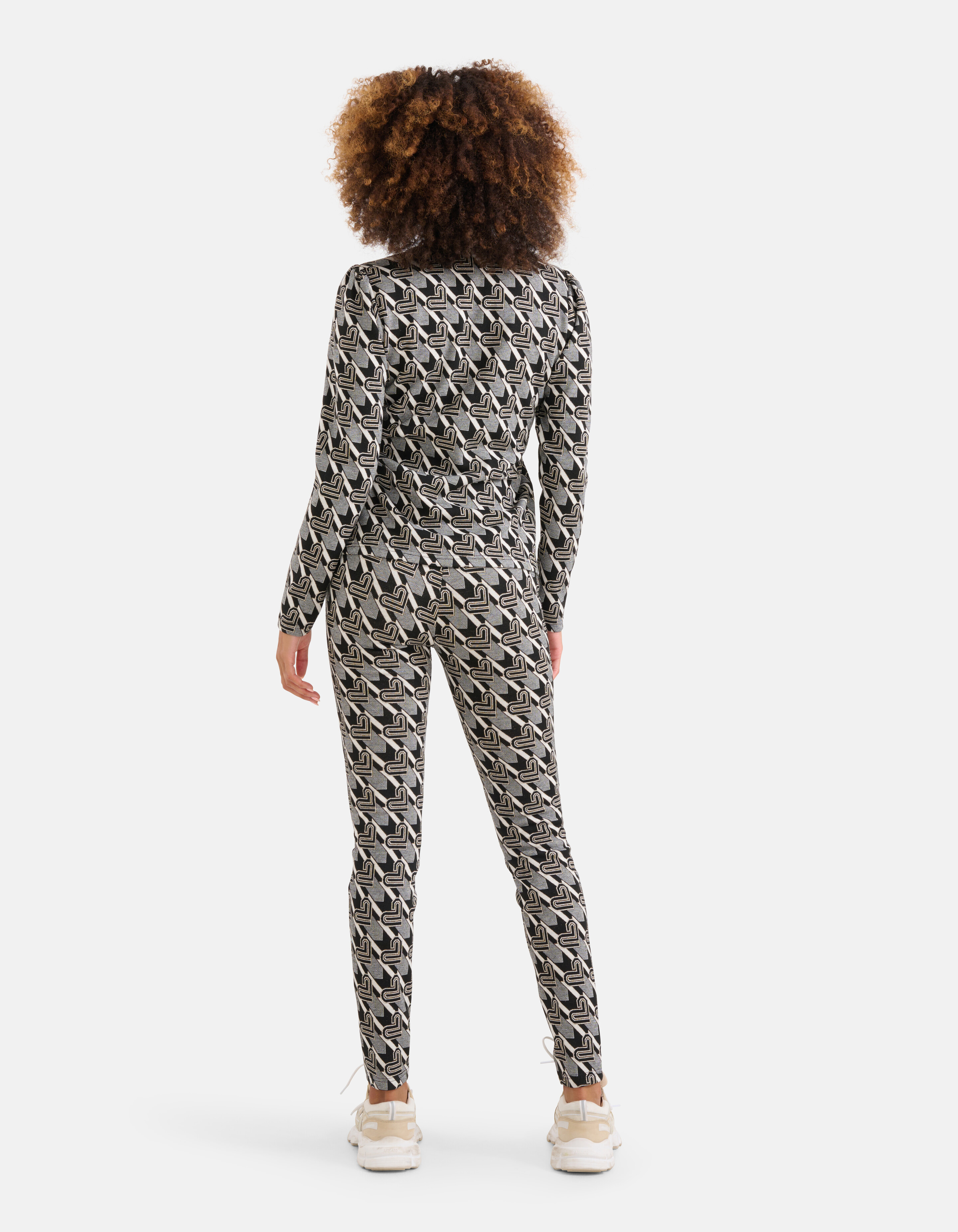 Monogram Top Zwart/Wit SHOEBY WOMEN