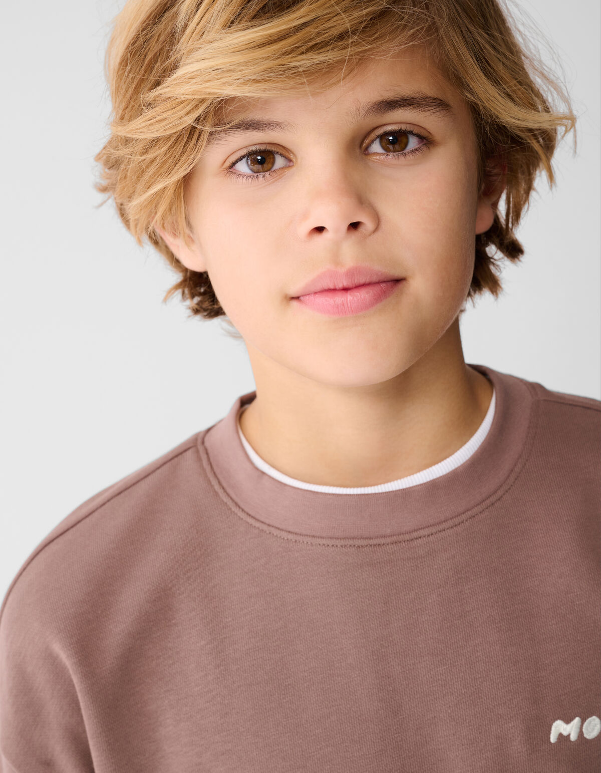 Mood Artwork Sweater Bruin SHOEBY BOYS