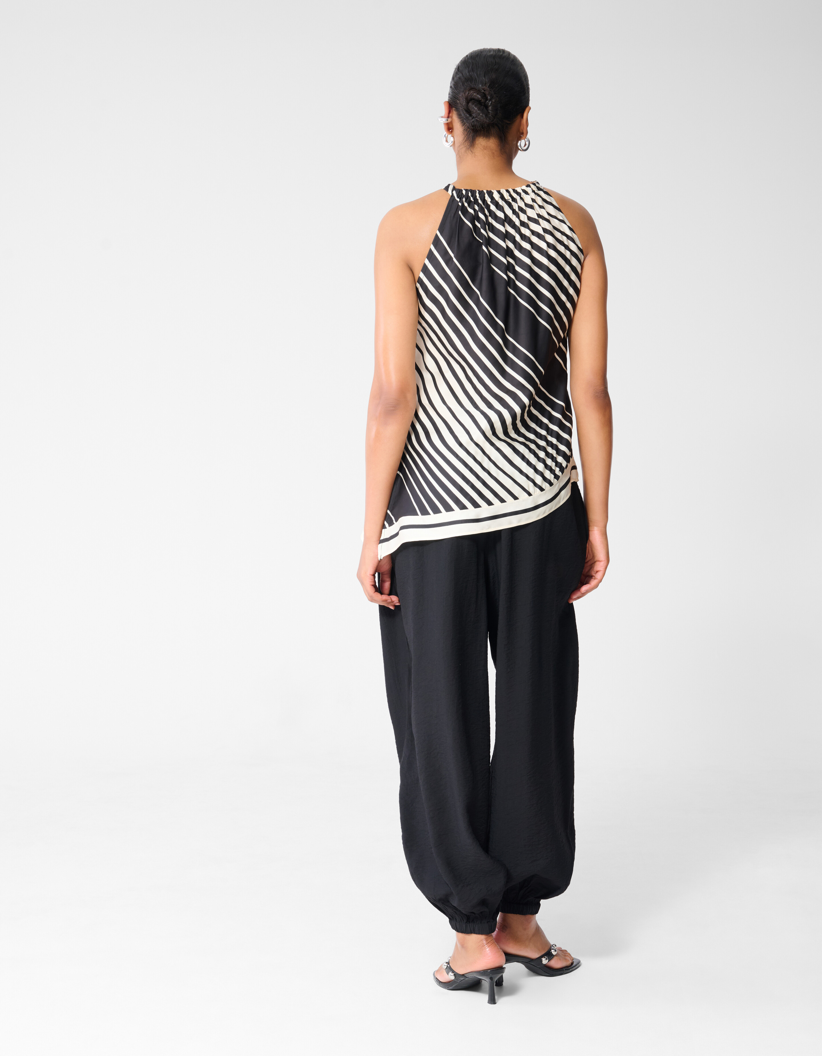 Graphic Halter Top Zwart/Wit SHOEBY WOMEN