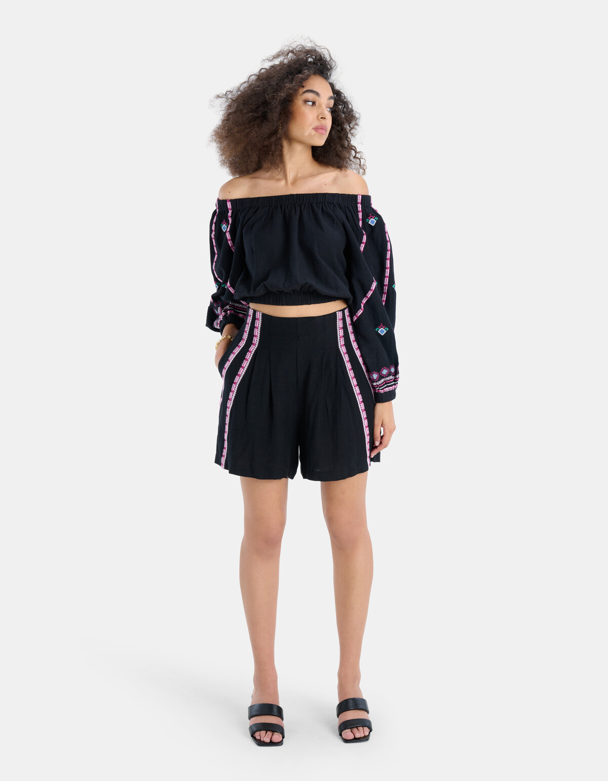 Linnen Solid Short EKSEPT