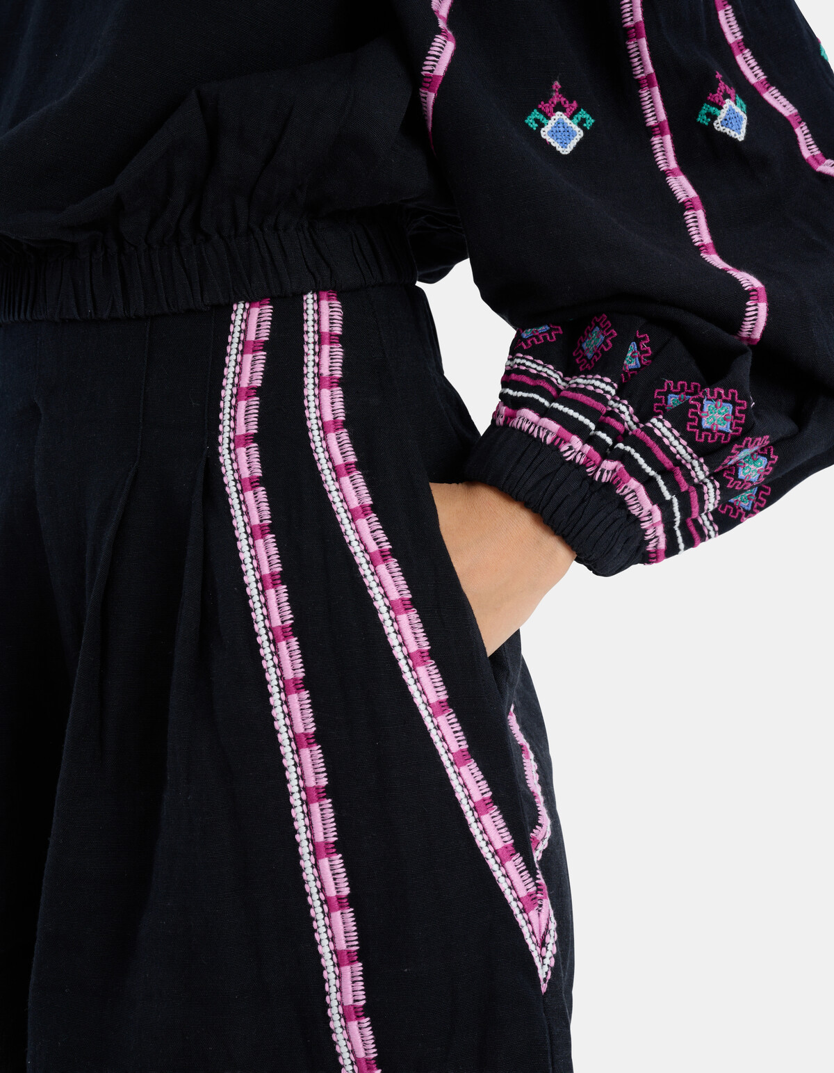 Linnen Solid Short EKSEPT