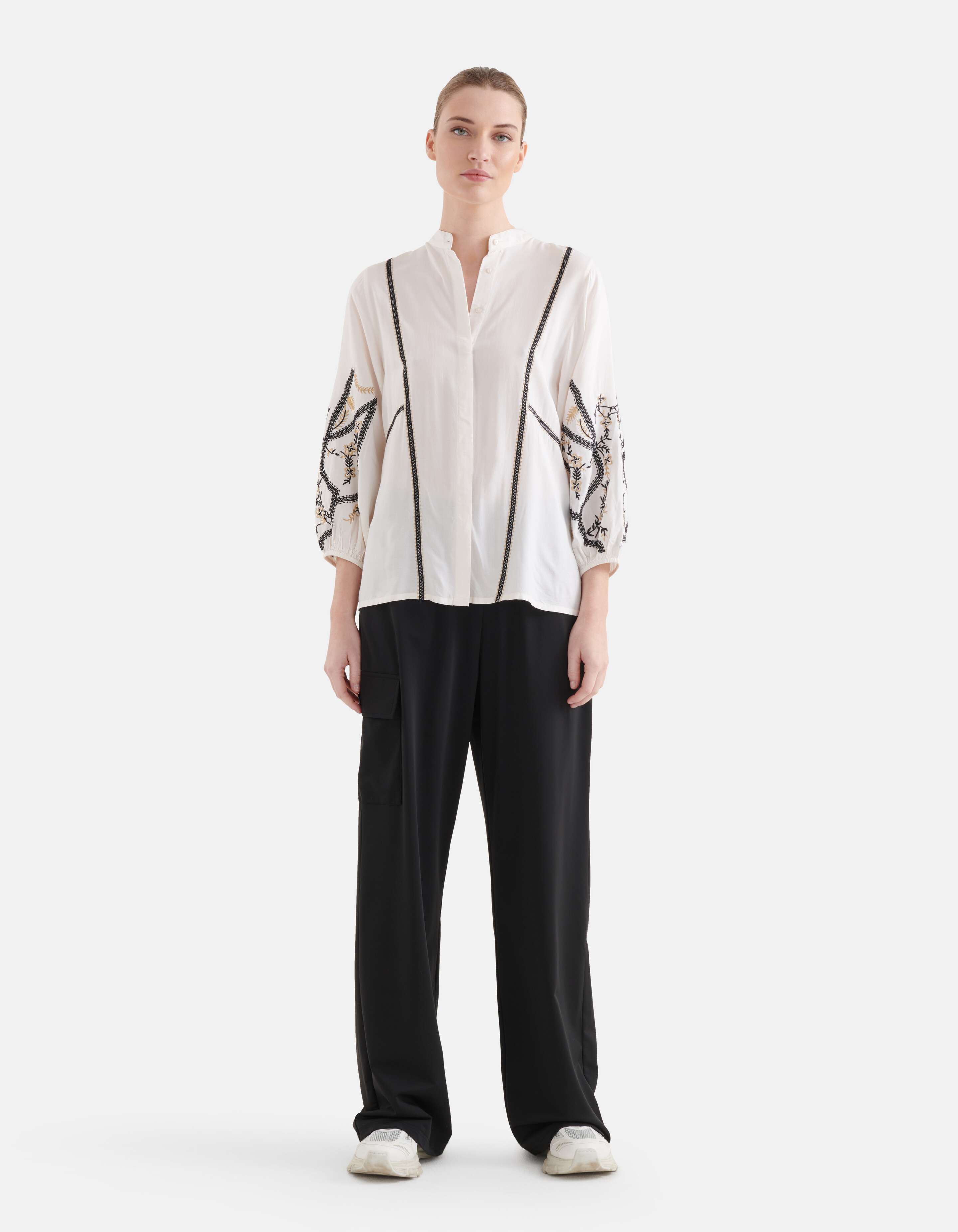 Embroidery Blouse Gebroken Wit By Mieke SHOEBY WOMEN